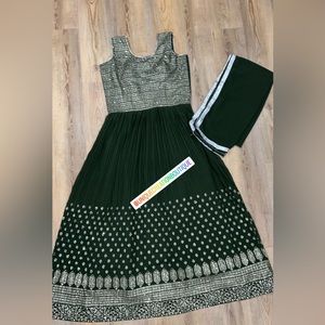 Green gown with dupata
